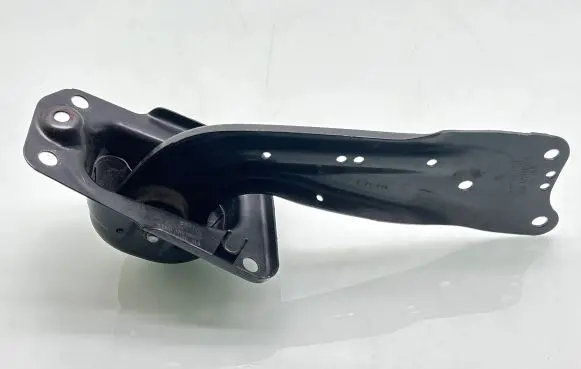 Rear control arm