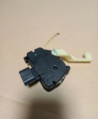 Chrysler Grand Voyager V Central locking motor 25000282