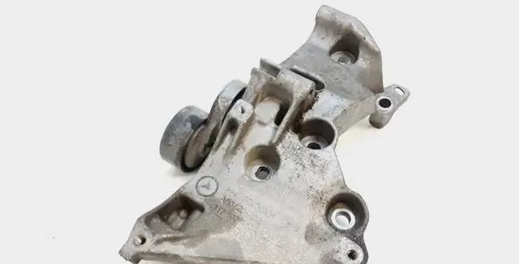 Mercedes-Benz B W246 W242 Engine mounting bracket A607201009