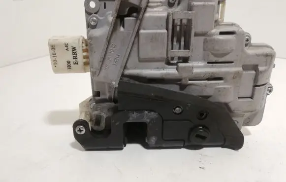 Audi A3 S3 8P Front door lock 4F0839016