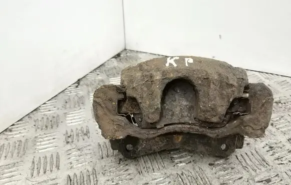 Toyota Corolla Verso AR10 Front brake caliper
