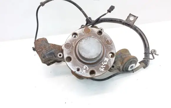 Audi A4 S4 B7 8E 8H Rear wheel hub spindle/knuckle 