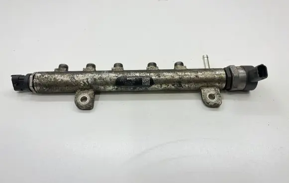 Opel Zafira B Fuel main line pipe 55200266 0445214056