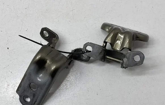 Subaru Forester SL Rear door hinge set 