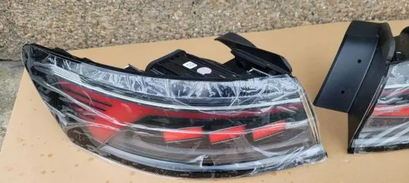 Volkswagen Arteon Rear/tail lights set 