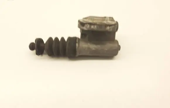 Clutch slave cylinder
