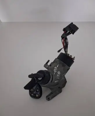Mercedes-Benz Vito Viano W638 Ignition lock A0005458108