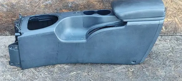 Nissan Qashqai Armrest P13149A77000 96965JD300
