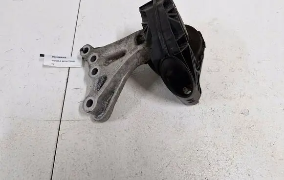 Citroen C3 Engine mount vacuum valve 9676771080