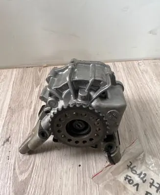 BMW 7 F01 F02 F03 F04 Oil pump 7612772 761277201