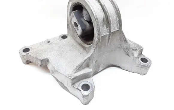 Volvo S80 Engine mount bracket
