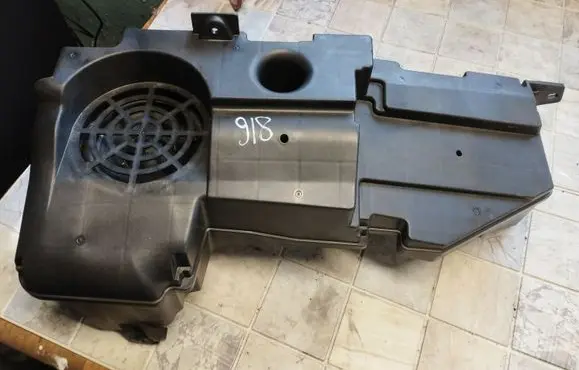 Audi A6 S6 C7 4G Subwoofer speaker 4G9035381A