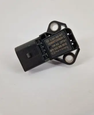 Volkswagen PASSAT B8 Air pressure sensor 0281002977