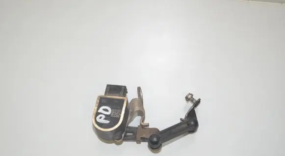 Headlight/headlamp level sensor