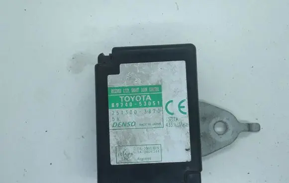 Lexus IS 220D-250-350 Door control unit/module 8974053051 2513003870