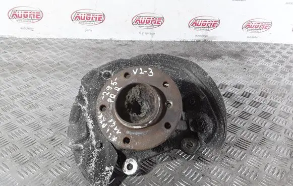 BMW 1 E81 E87 Front wheel hub spindle knuckle 3121676444403 31216764444 6764444