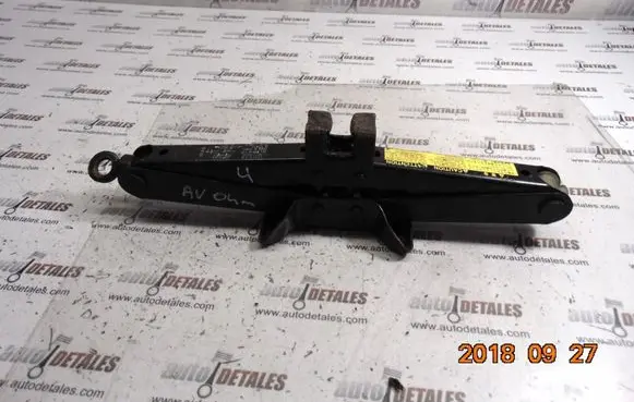 Toyota Avensis T250 Lift Jack 0911105010