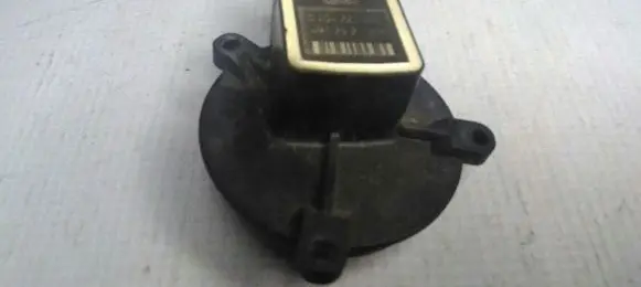 Mercedes-Benz E W211 ESP acceleration yaw rate sensor 0204221045 4912521308