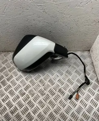Peugeot 5008 Front door electric wing mirror E20208199