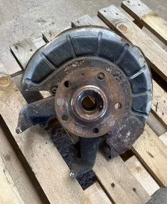 Volkswagen Golf V Front wheel hub spindle knuckle