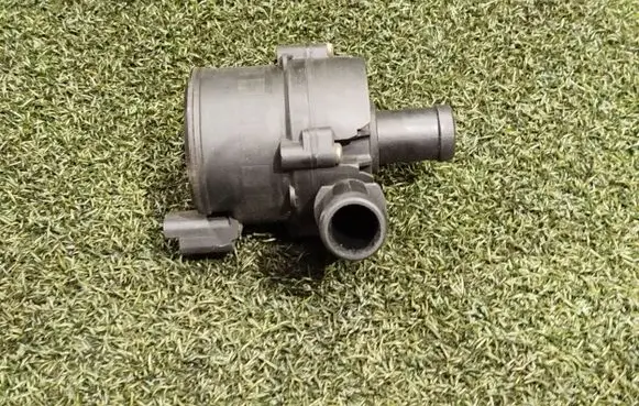 Renault Master III Water pump 392023219 9251646A0A