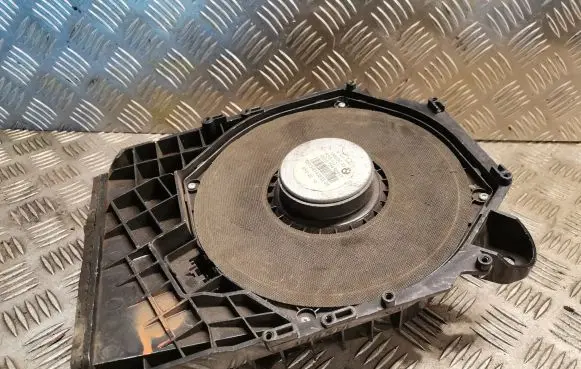 BMW 1 E81 E87 Subwoofer speaker 9143233