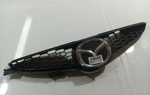 Mazda 2 Front grill D65150711