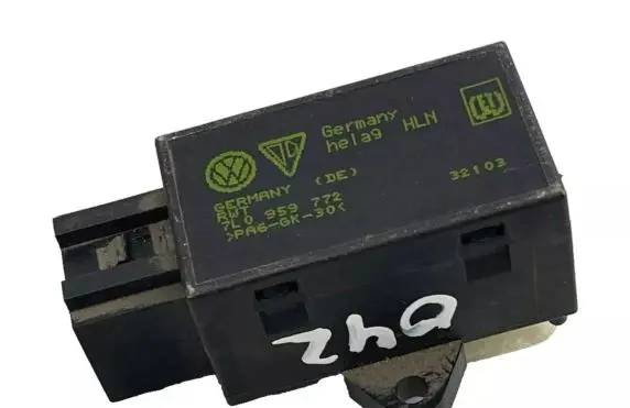 Volkswagen Touareg I Seat heating relay 7L0959772