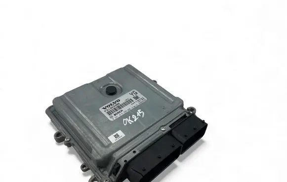 Volvo S60 Engine control unit/module ECU P31303388 0281015286