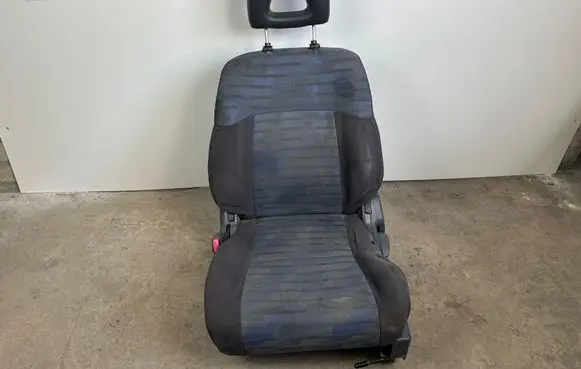 Toyota RAV 4 (XA10) Front driver seat