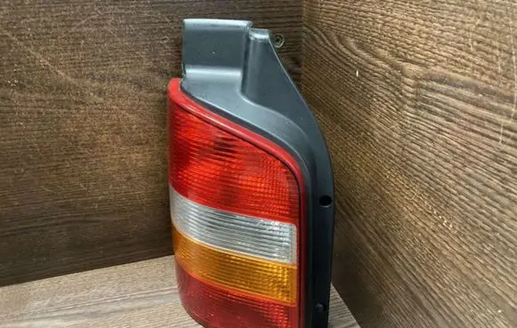 Volkswagen Transporter - Caravelle T5 Rear/tail lights 7H0945095K