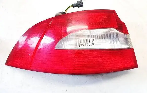 Skoda Superb B6 (3T) Rear/tail lights 3T5945095 270501AH4