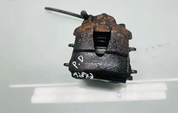Volkswagen Cross Polo Front brake caliper A28130