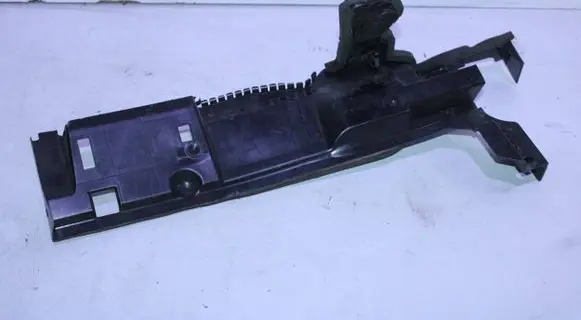 Nissan Qashqai Radiator trim 21558HV80A
