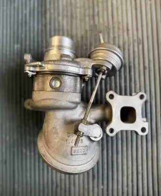 Ford Focus Turbo H6BG06K682AD H6BG06K682AC