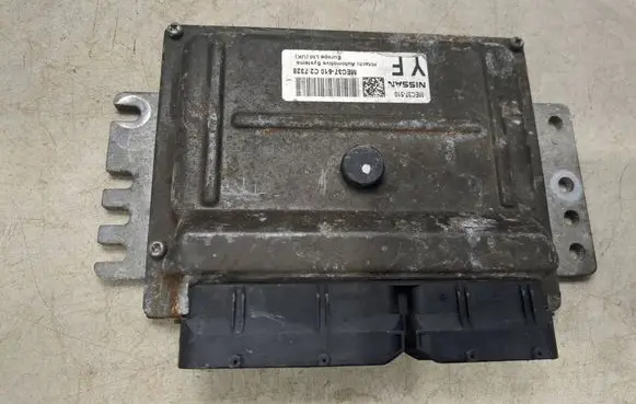 Nissan Note (E11) Engine control unit/module MEC37510