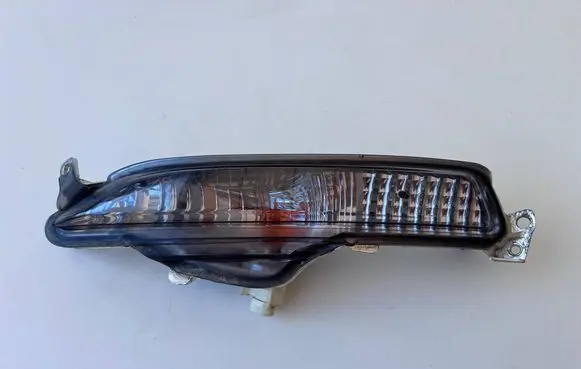 Iveco Daily 6th gen Front indicator light 5802312355