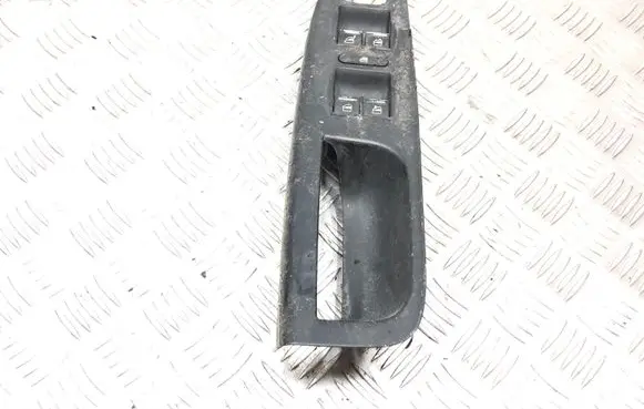 Volkswagen PASSAT B6 Electric window control switch 1K4959857 3C2867172