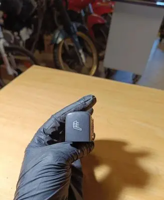 Saab 900 Seat heating switch 4409249