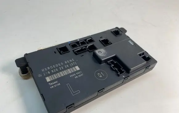 Mercedes-Benz CLS C219 Door control unit/module 2198202326 00005021