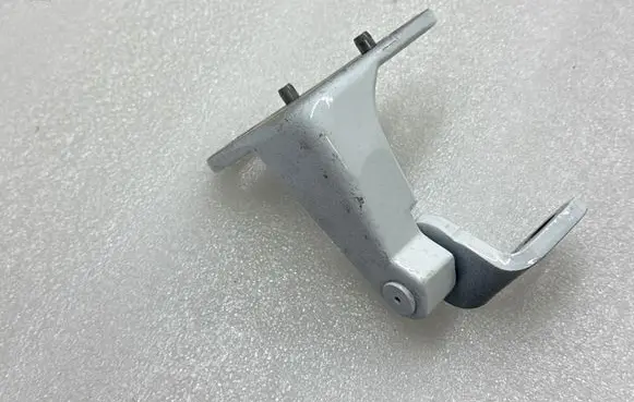 Tesla Model Y Front door lower hinge 162607600B 20821TA112Z007