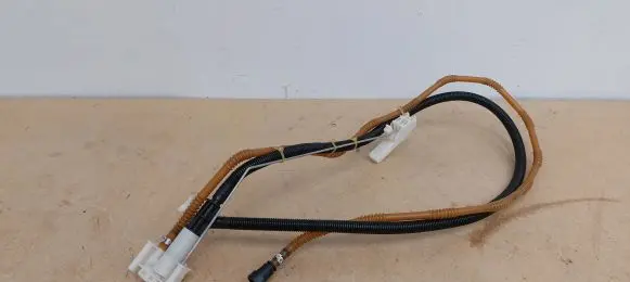 Bentley Continental Fuel line pipe 229020002002 3D0919715J