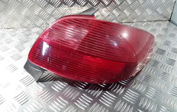 Peugeot 206 Rear/tail lights 2531D