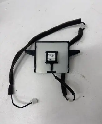 Toyota Avensis T270 Aerial GPS antenna 8686005040