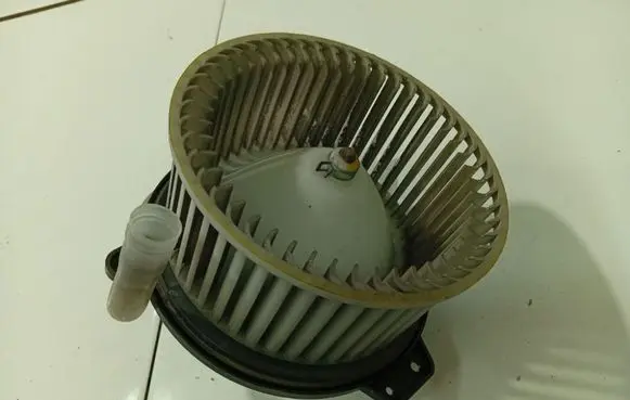 Mazda 323 Heater fan/blower HB11BE5M03