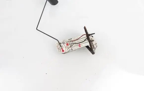 Lexus IS 220D-250-350 Fuel level sensor 