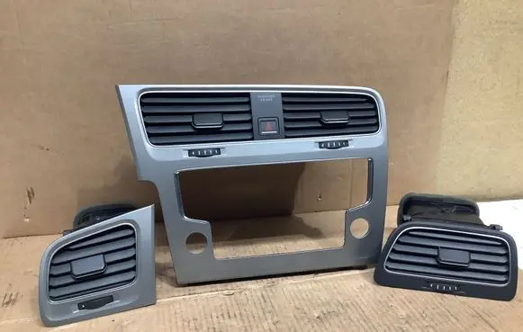 Volkswagen Golf VII Dash center air vent grill 5G1815736C 5G1819743 5G1815735C