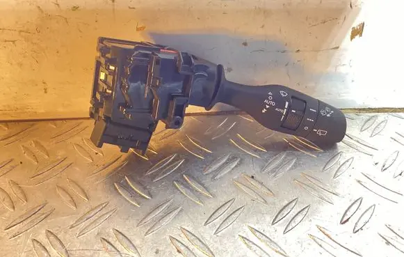 Lexus RX 450H Wiper control stalk 17f864