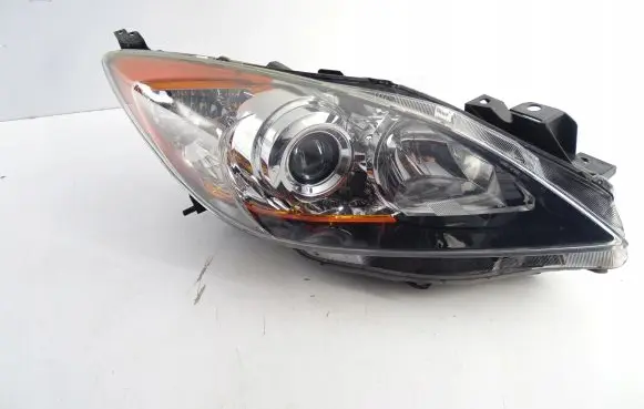 Mazda 3 II Headlight/headlamp