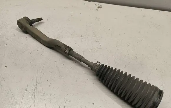 Toyota Avensis T270 Steering tie rod 